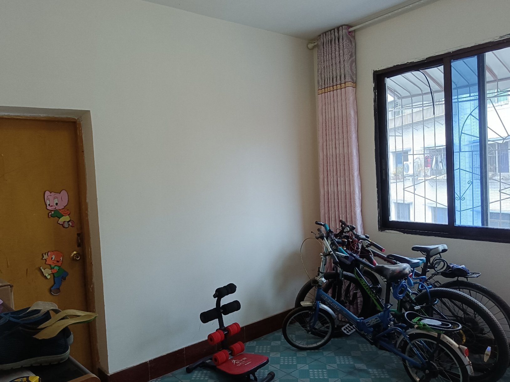 三元宫,城市中心,一小和公园附近。8