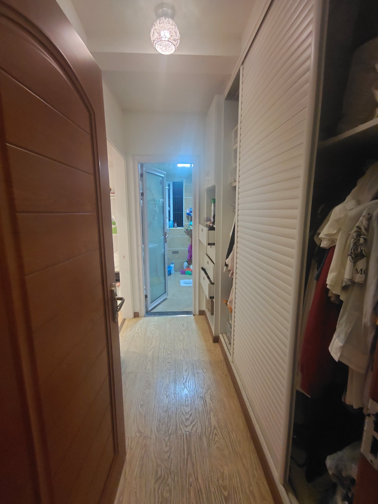 阳明汇川一号,汇川阳明一号四室二厅二卫二阳台,豪装修10