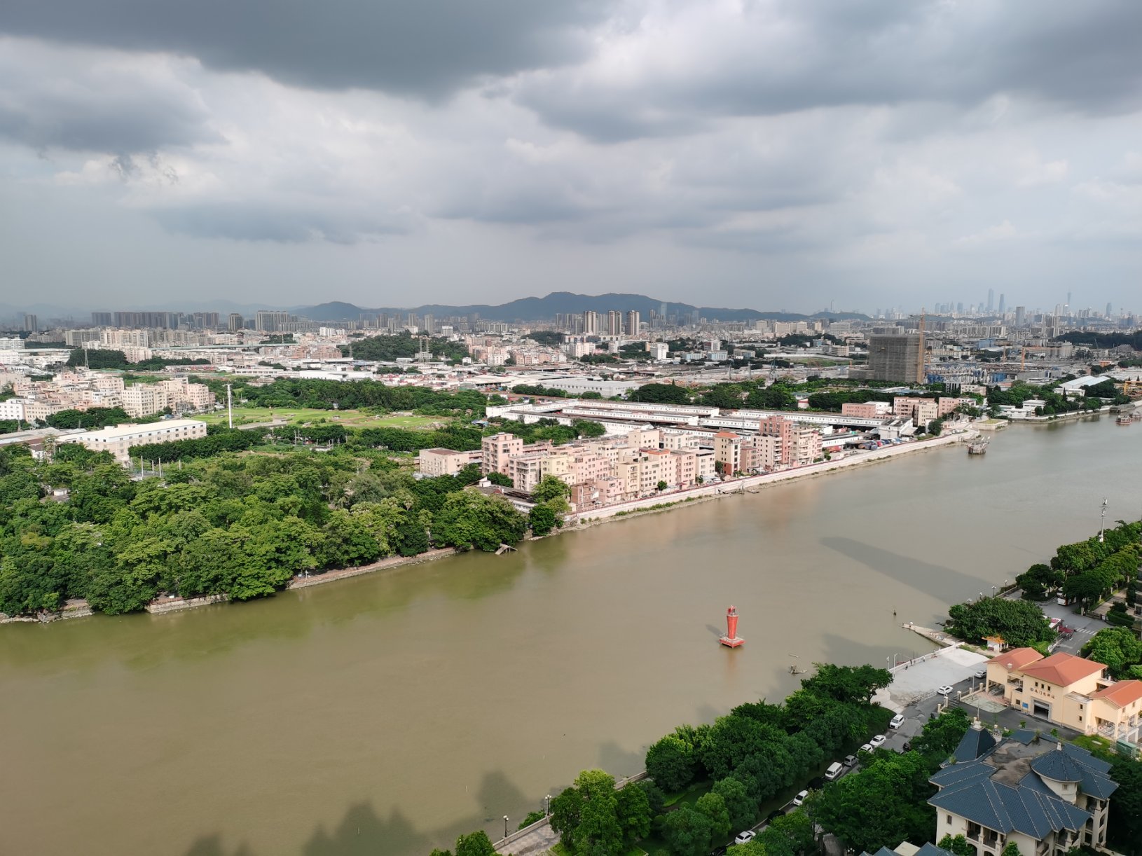 恒大御景半岛,恒大御景半岛 4室2厅2卫2阳台精装,多条公交经过16