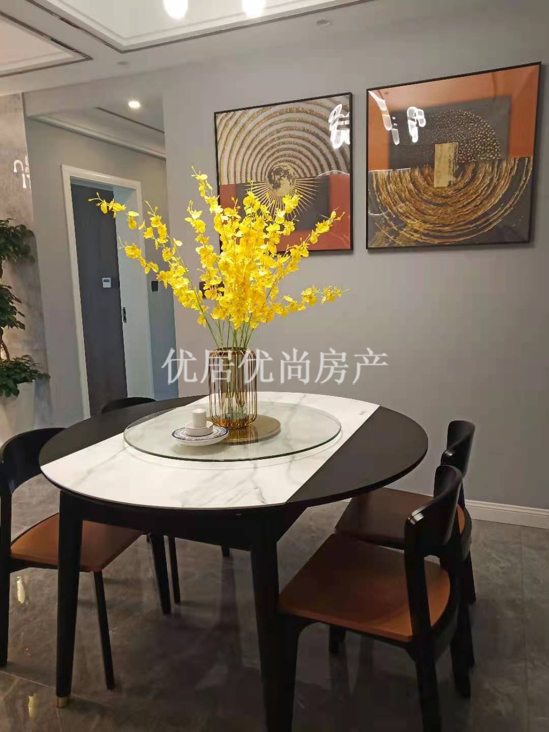 康鹏中央城邦,轻奢豪华装修 , 品牌家具家 未入住。杜蓉12