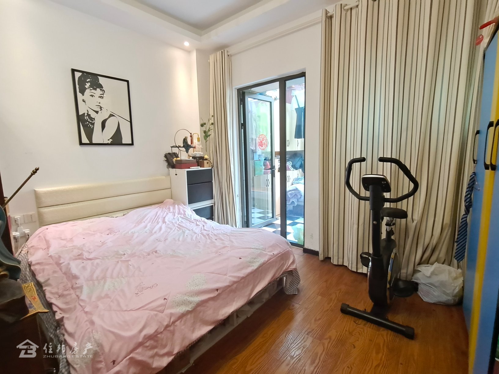 保利霞飞郡,经典1室1厅1卫1阳台户全明精装两证齐全1