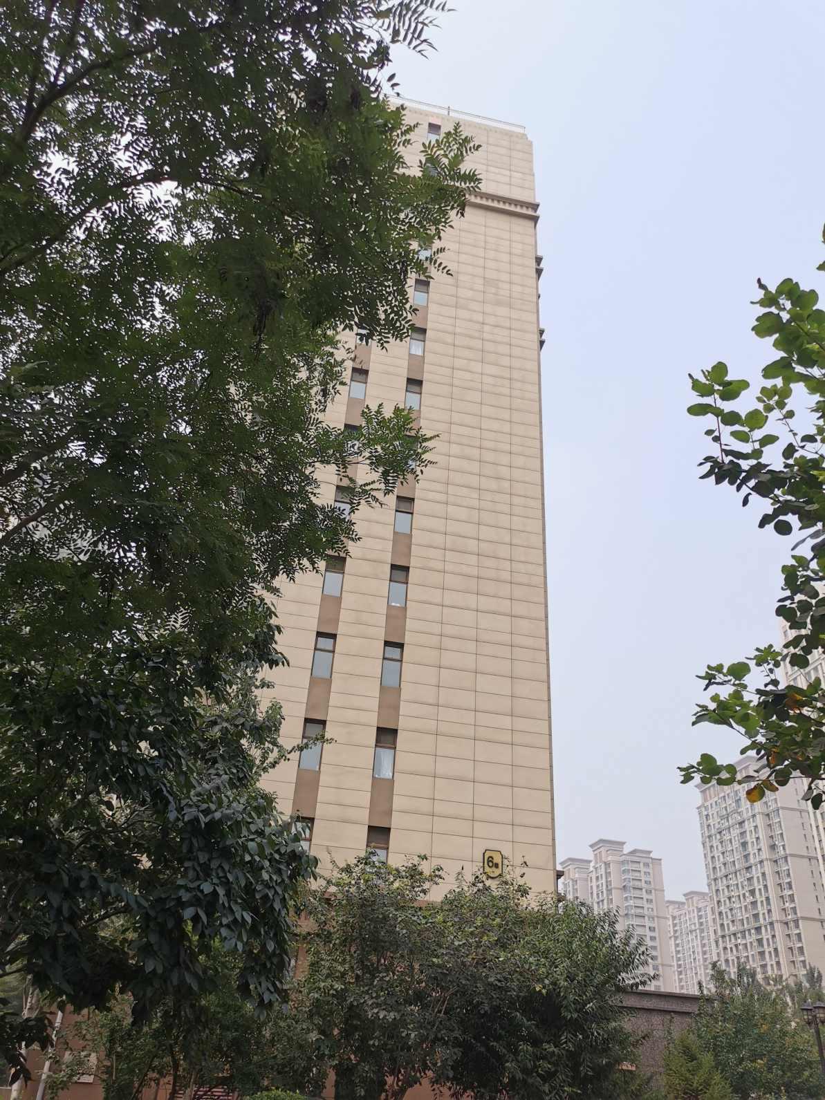丽景蓝湾C区,急售 卓正 丽景蓝湾C区 毛坯房 主卧带套房 送车位13
