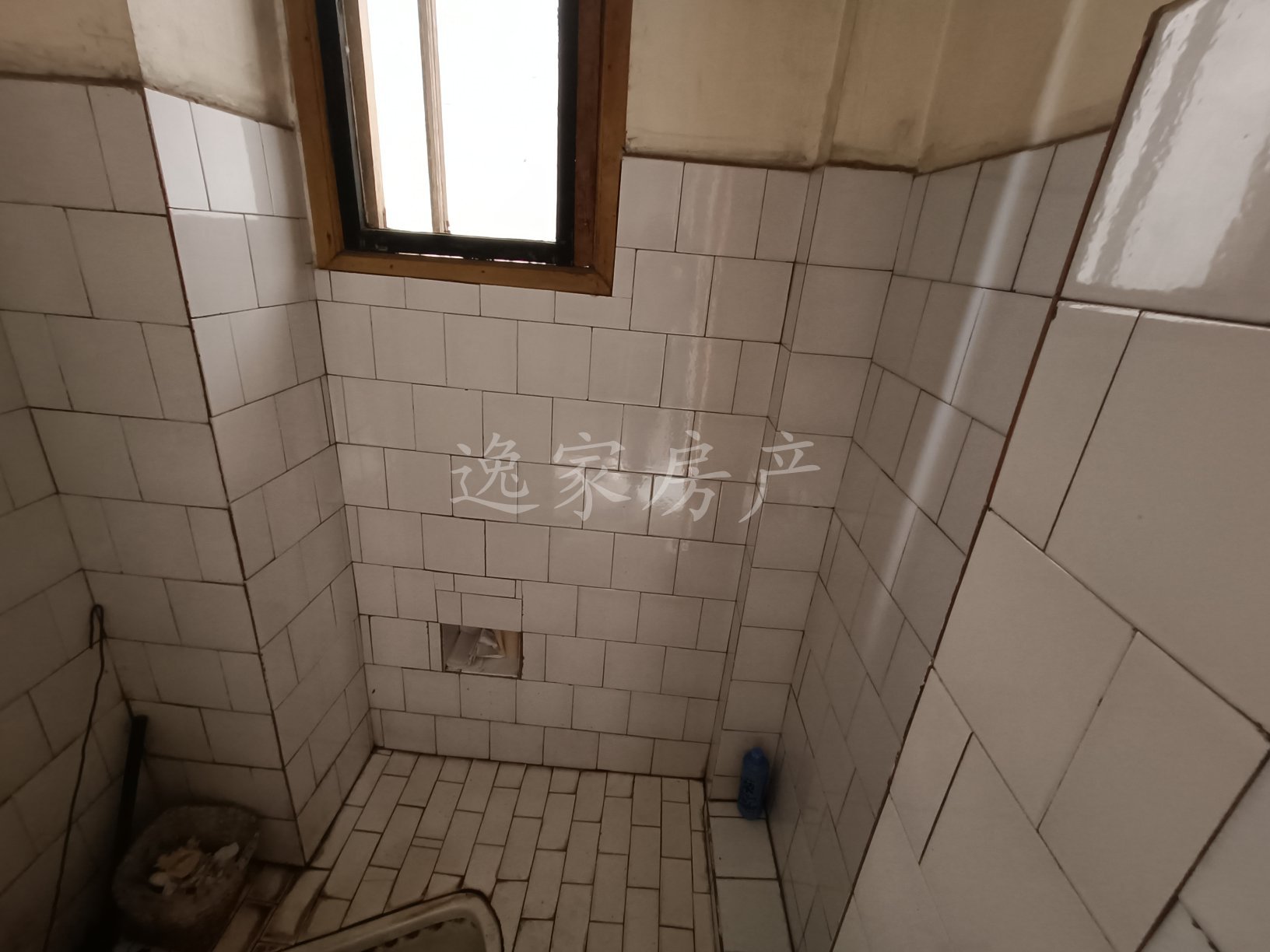 农机局宿舍,时代广场附近,带楼顶花园,过几天去拍照5