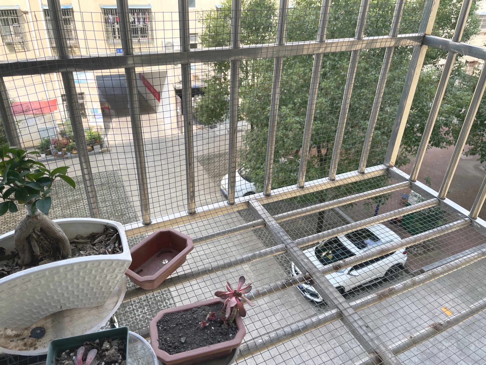 水利站小区,水利站小区 好楼层出售 带架空层13
