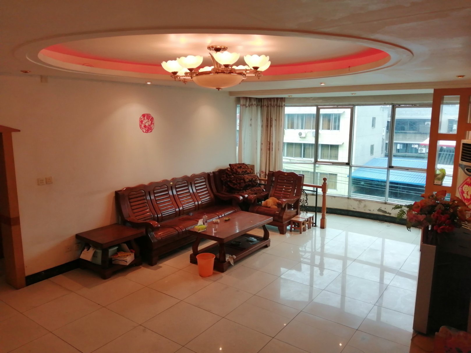 新阳街城建委,城建委,小区停车方便。。看房随时。。城中新心10