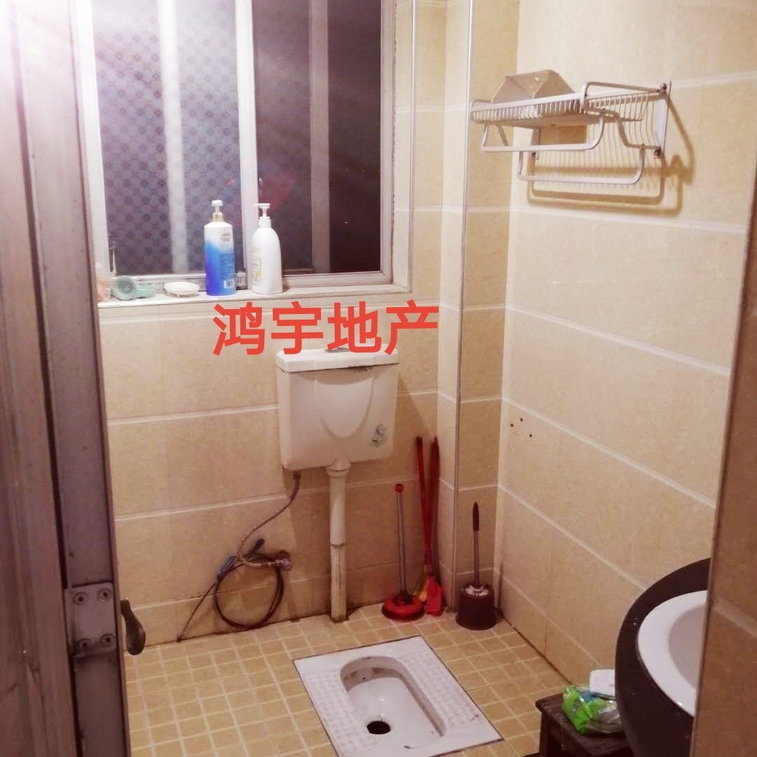新景小区,带车库20个平方,性价比特别高,买它买它买它5