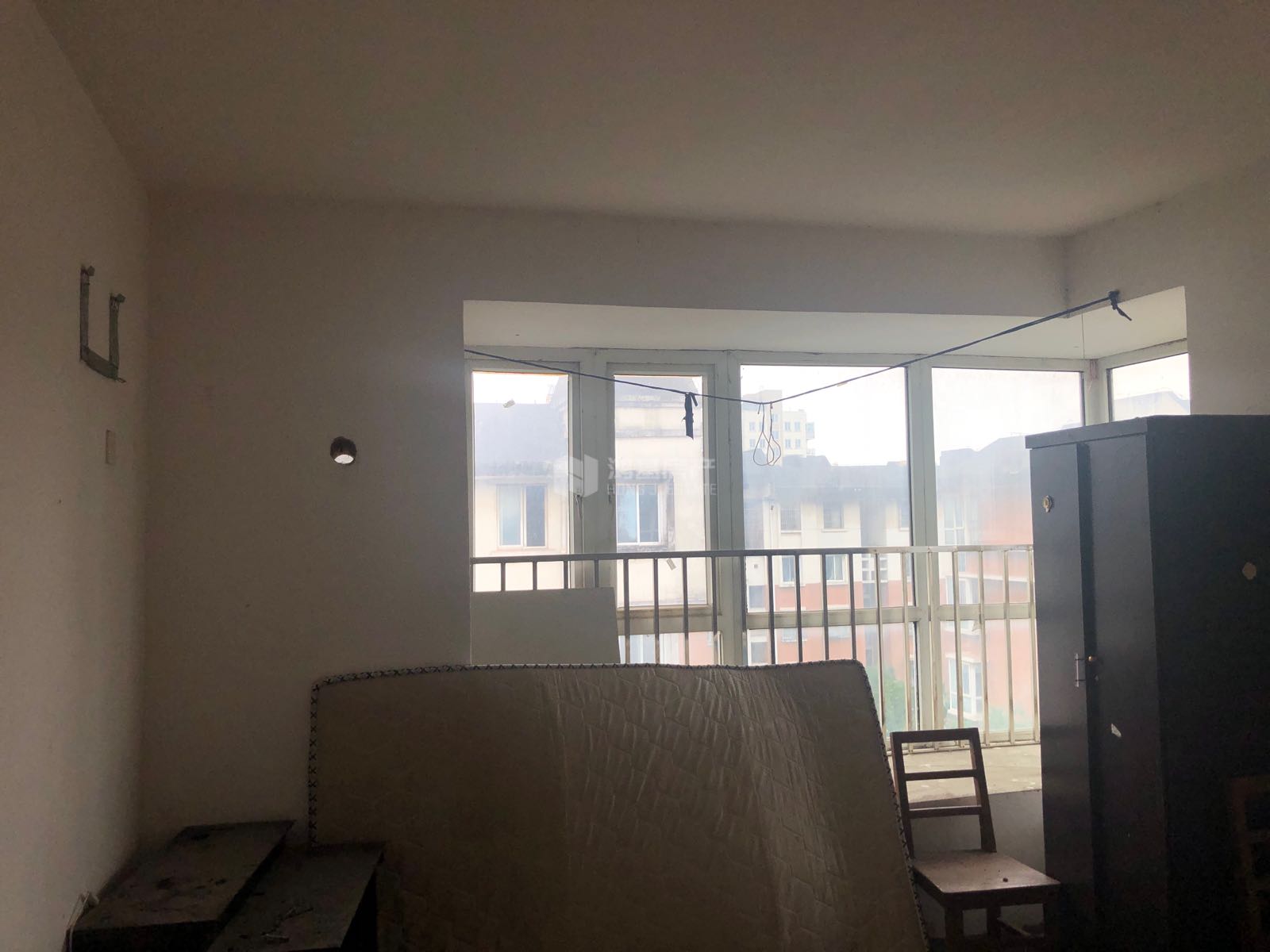 阳光家园,阳光家园 普通带家具家电 房东诚心出售2
