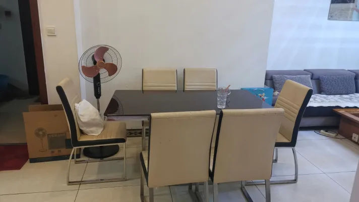 巴萨南区,两梯两户。原房东品牌定制两房