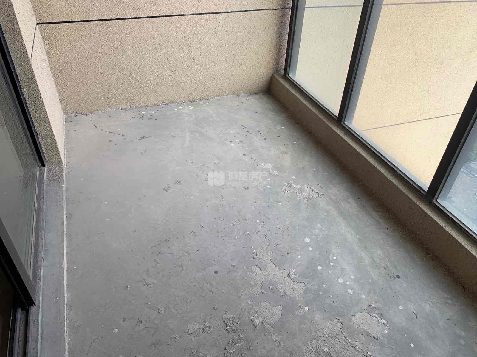 南浦锦城,市中心 次新房急售,万元,还有一个车位12