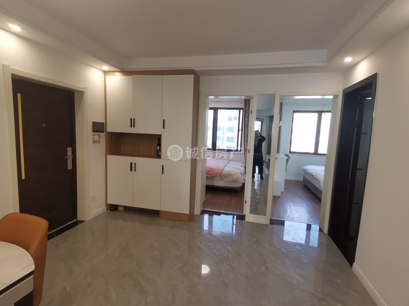 CBD万达广场,出售CBD万达住宅 全屋地暖 品牌家具 诚心出售1