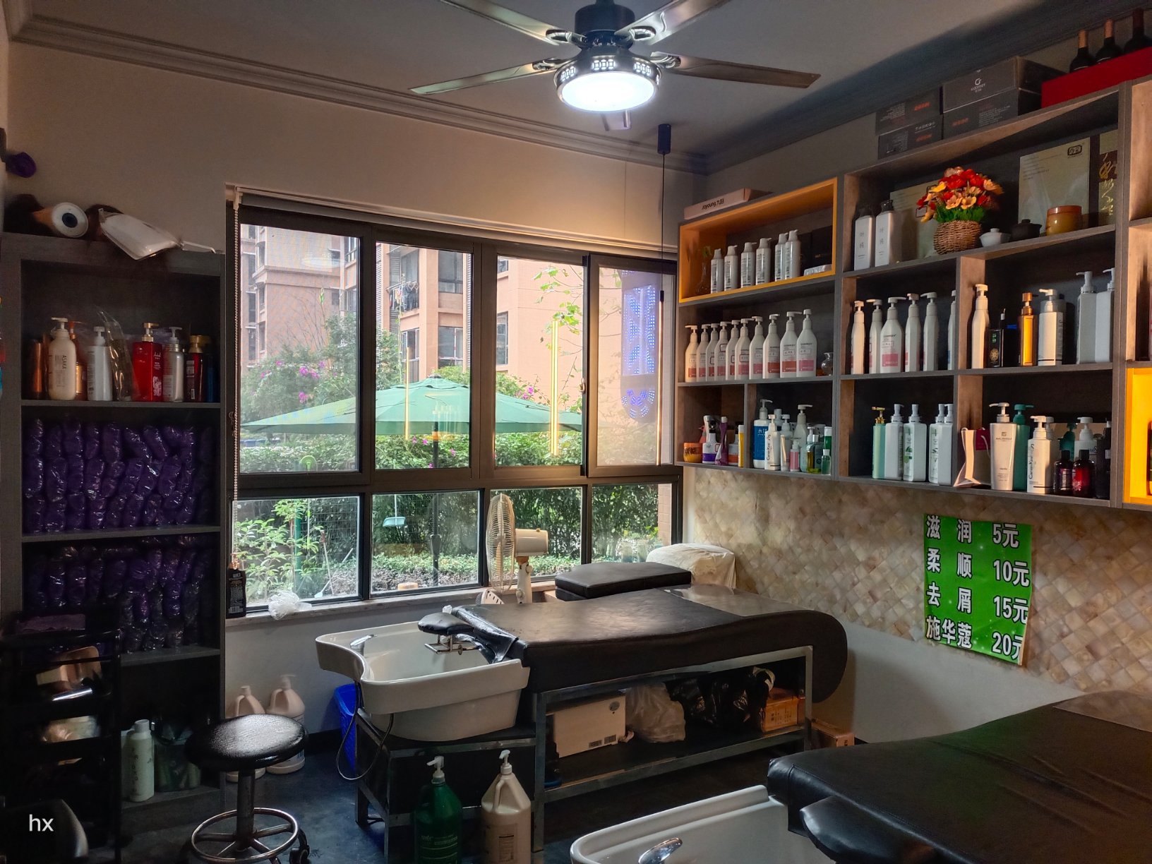 晶泽华府,晶泽华府纯板房,户型2室2厅1卫0阳台急售!房型极好!3