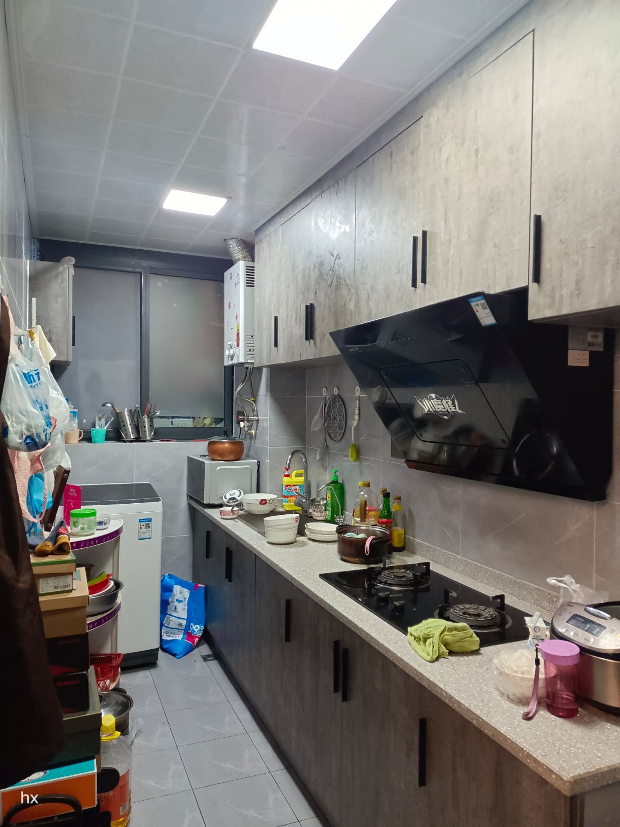 晶泽华府,晶泽华府纯板房,户型2室2厅1卫0阳台急售!房型极好!6
