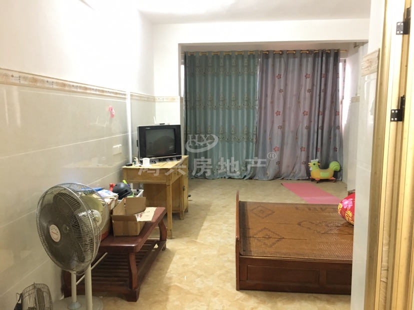 新南城小区,出售新南城单间,电梯中层3