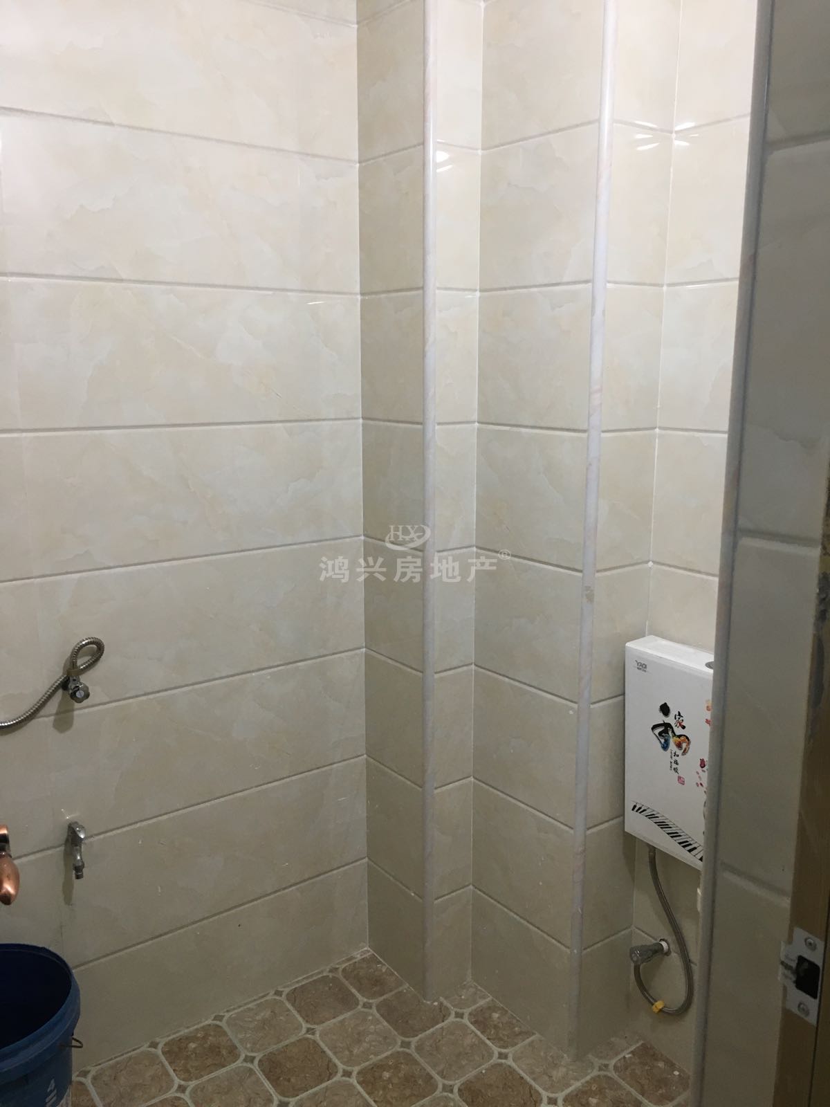 新南城小区,出售新南城单间,电梯中层4
