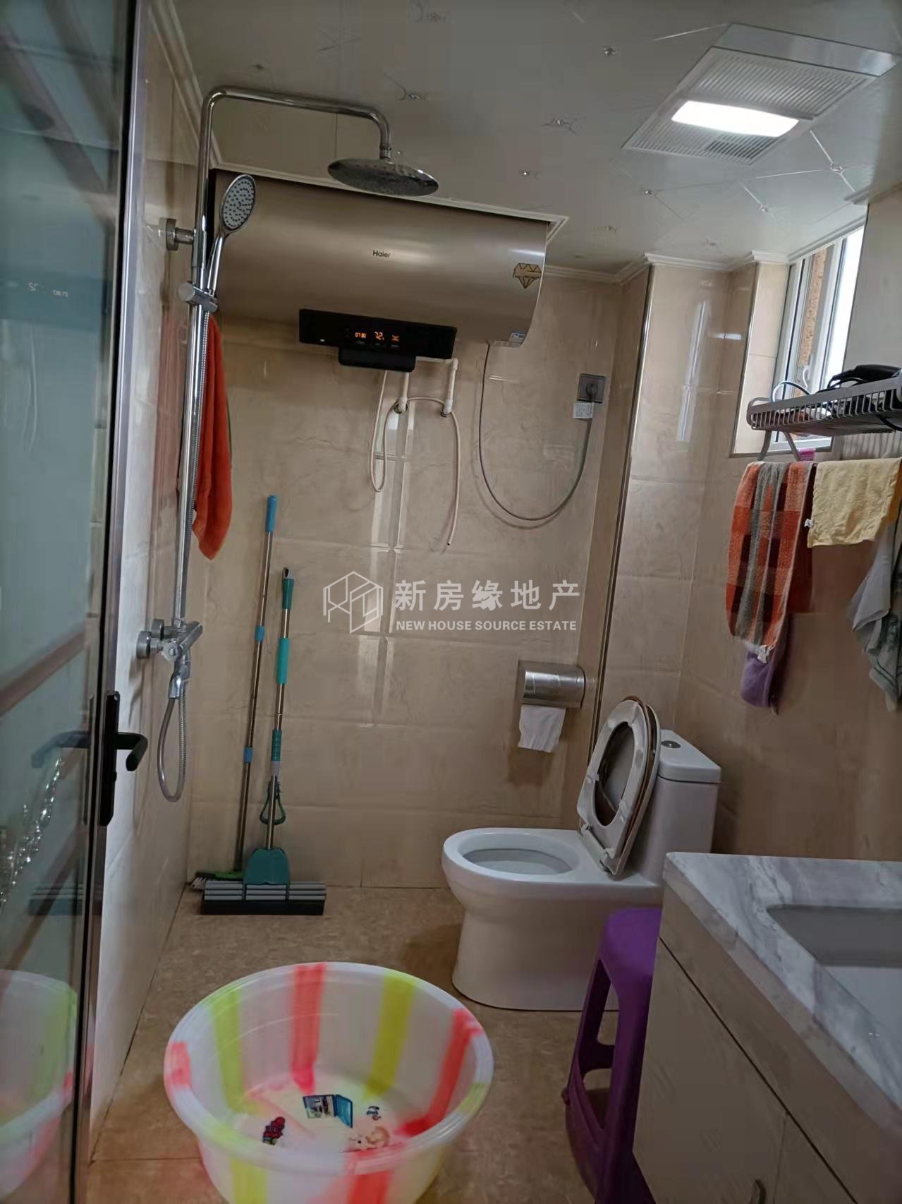 卧龙大都会,卧龙大都会三室精装修银行欠款20万5