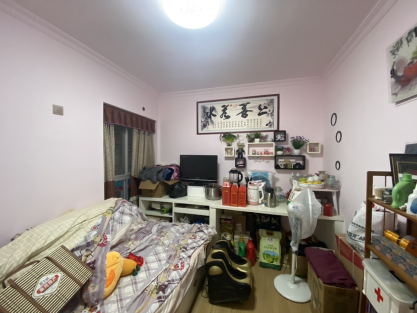 射洪县南城金座,弘达房产 城南电梯三室精装关门卖可按揭6