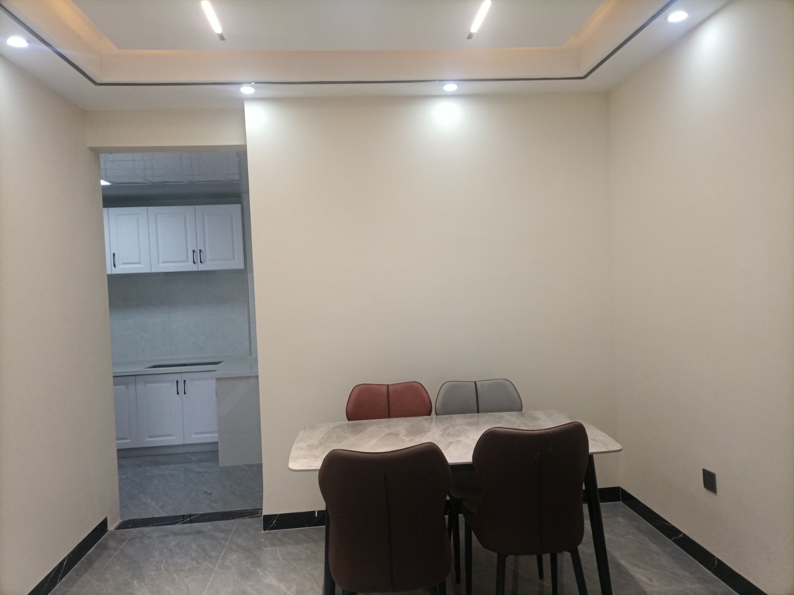 生源之春,全新装修户型朝南采光非常好10