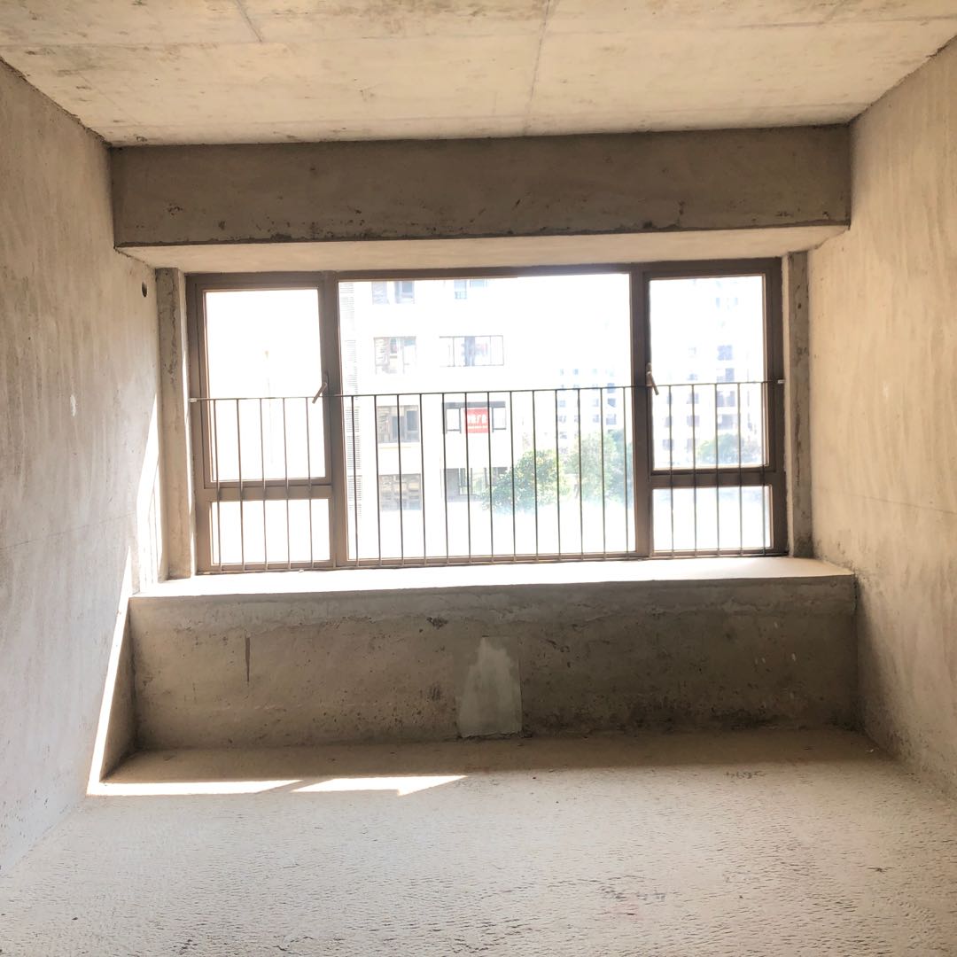 龙光普罗旺斯北区,汽车站旁 龙光普罗旺斯 北区清水四房9