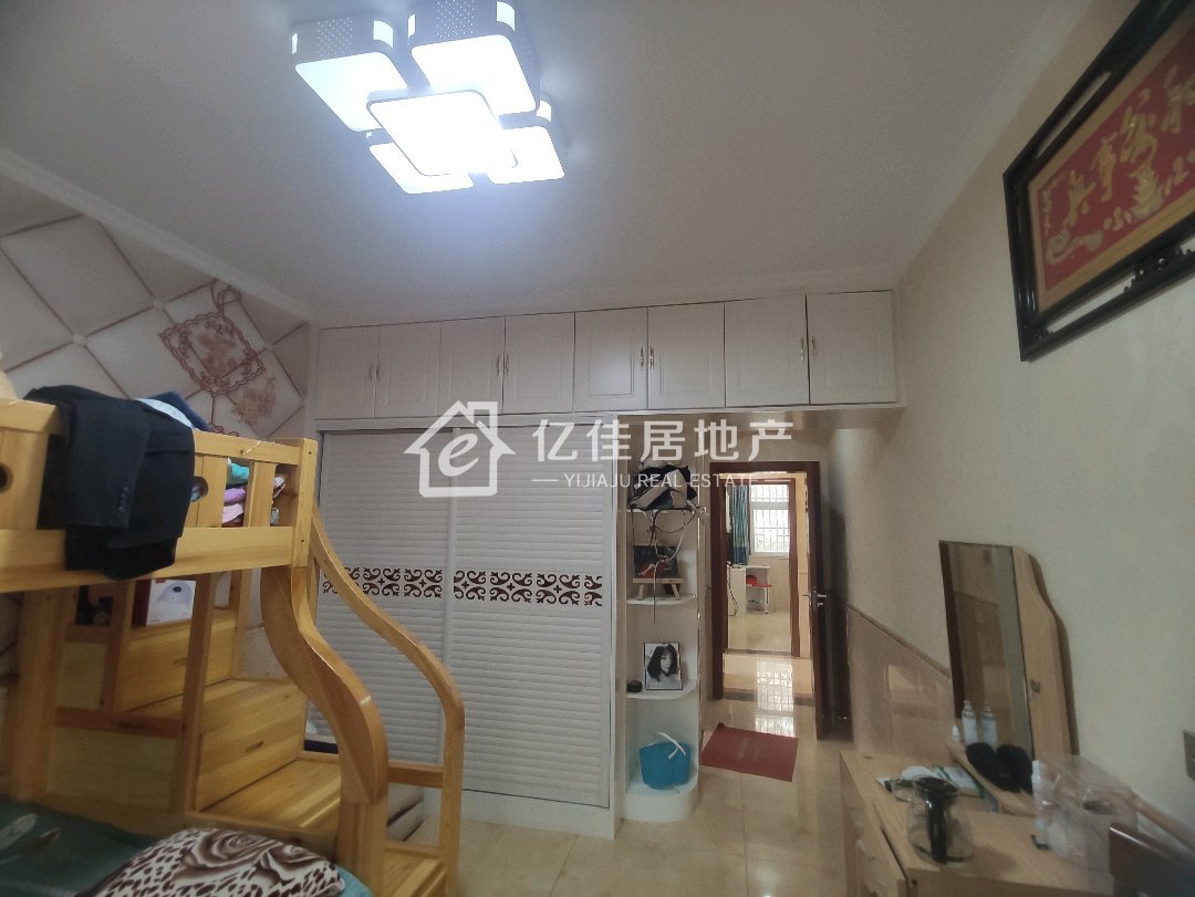 飞亚飞花苑,东区飞亚飞!一楼带车位!精装三房!可分期!12