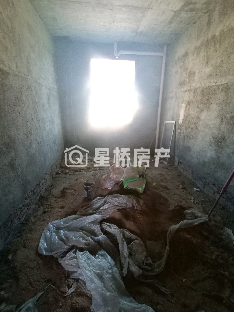 下马路小区,楼梯房5室楼下还带大厅 适合大家庭3
