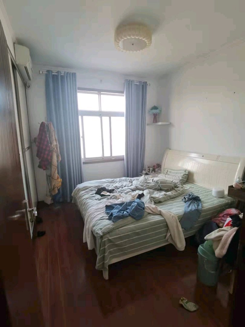 嘉诚花园,嘉诚花园周边配套完善,精装 有钥匙带您看4