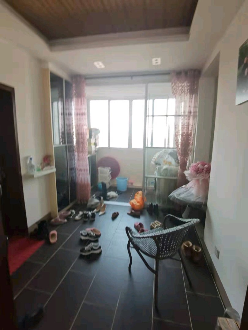 嘉诚花园,嘉诚花园周边配套完善,精装 有钥匙带您看5