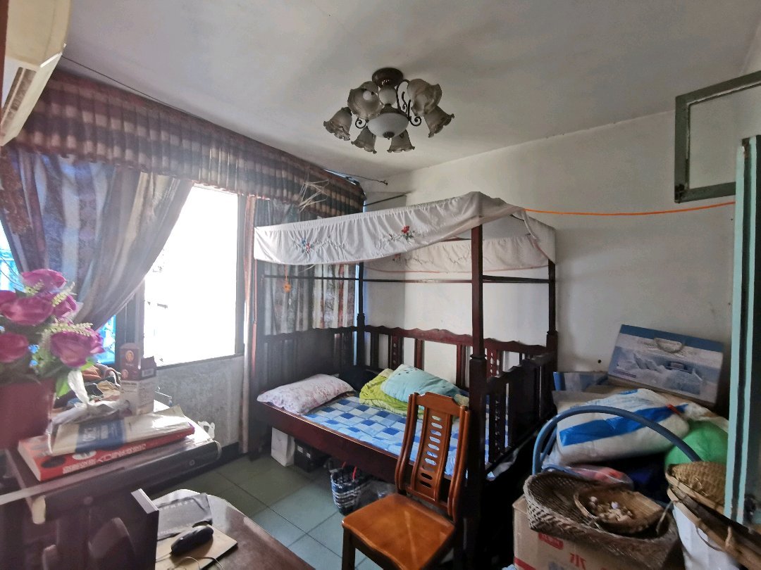 矿山公司小区,矿山公司,简单装修,带家具家电拎包入住!2