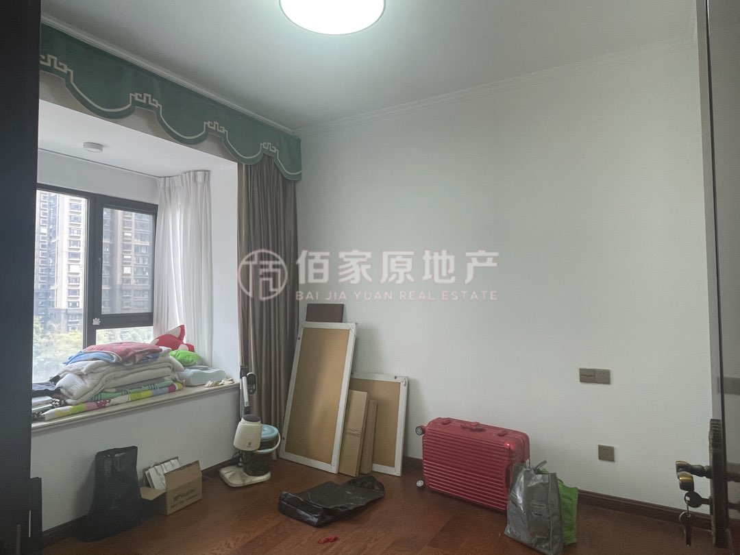 世茂外滩新城二手房出售