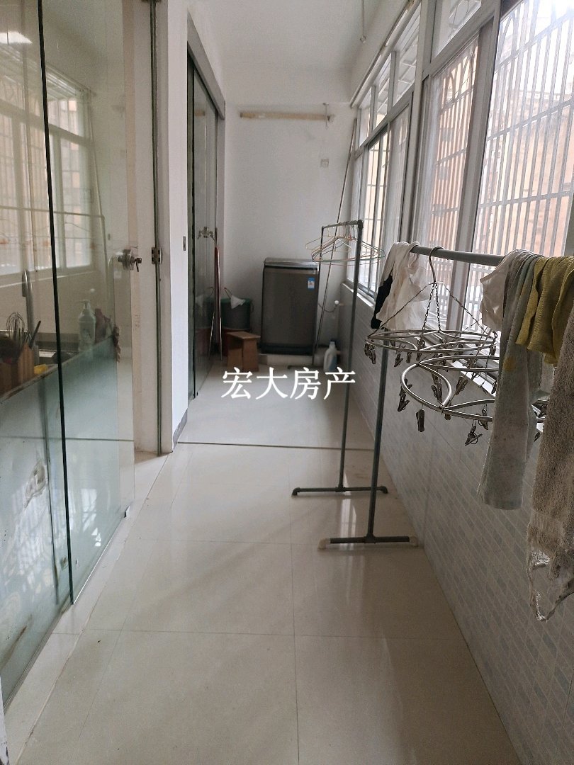 美好家园,美好家园 四房二厅有29平车库2
