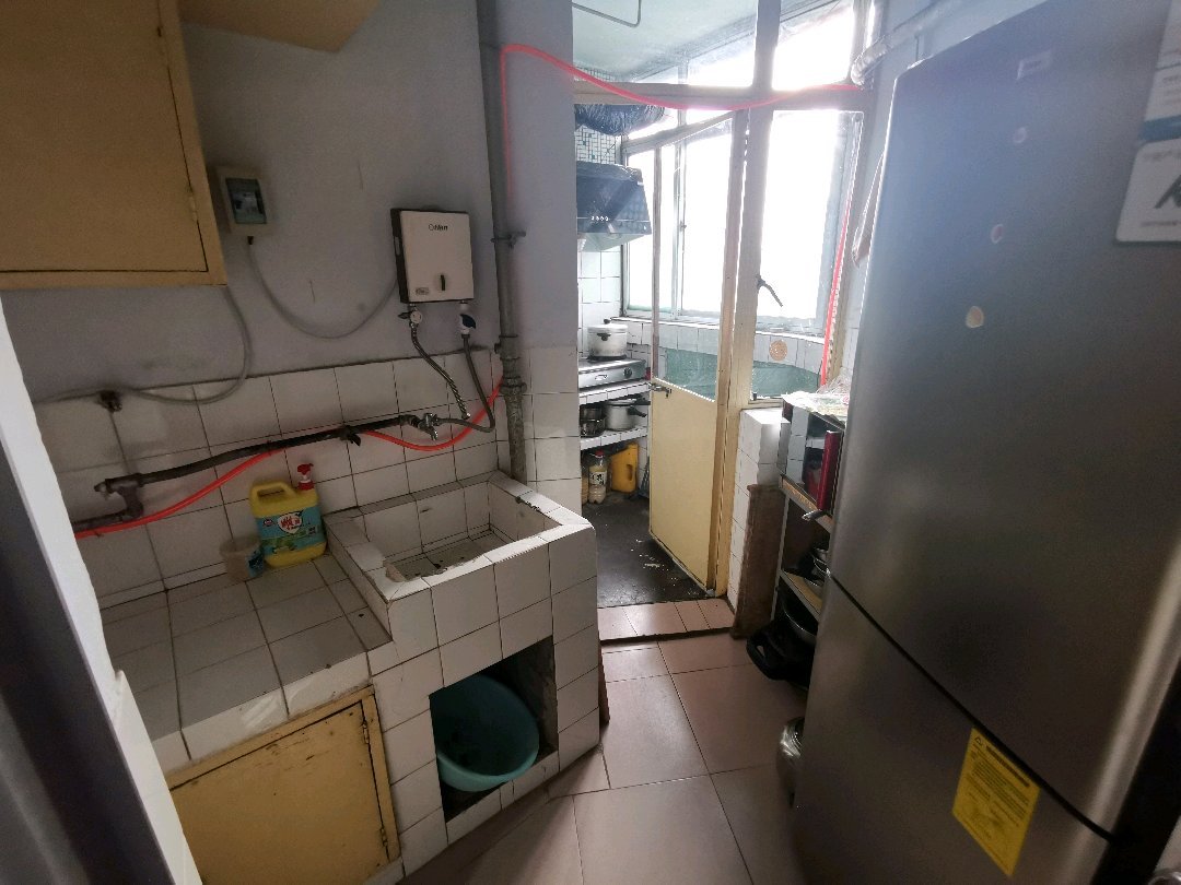 稷下南生活区,稷下南高层,66平,两室一厅,35万3