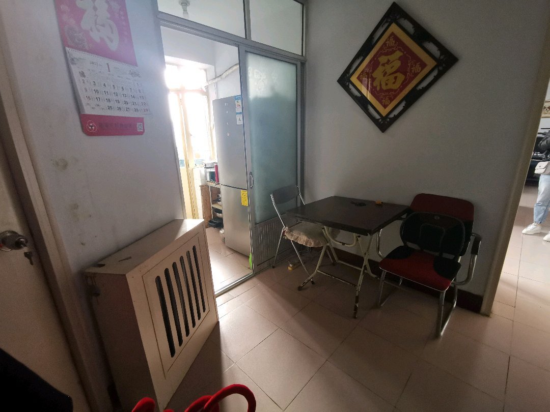 稷下南生活区,稷下南高层,66平,两室一厅,35万6