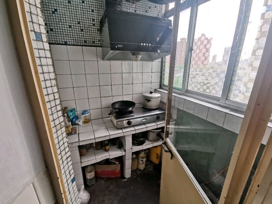 稷下南生活区,稷下南高层,66平,两室一厅,35万7