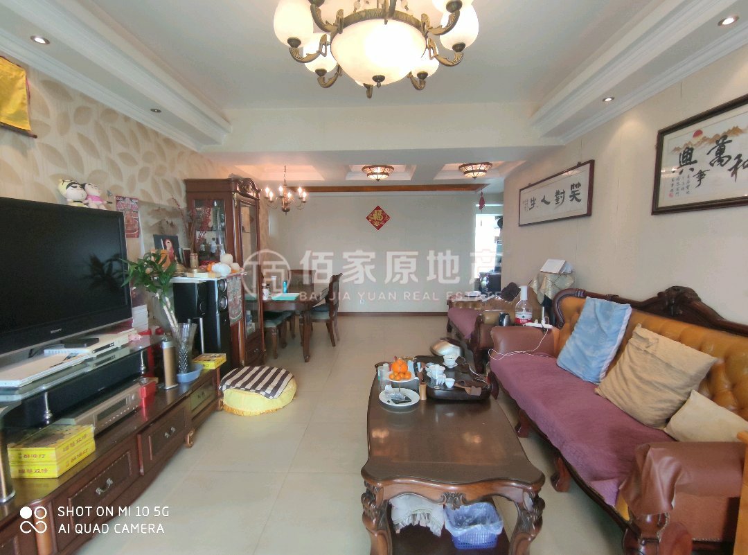 世茂滨江新城,紧邻地铁口,小房型,仅售695万元6