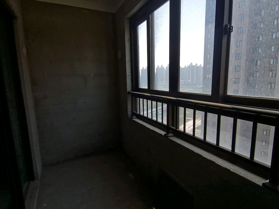 四季金辉三期,四季金辉三期,好楼层。。。。。7