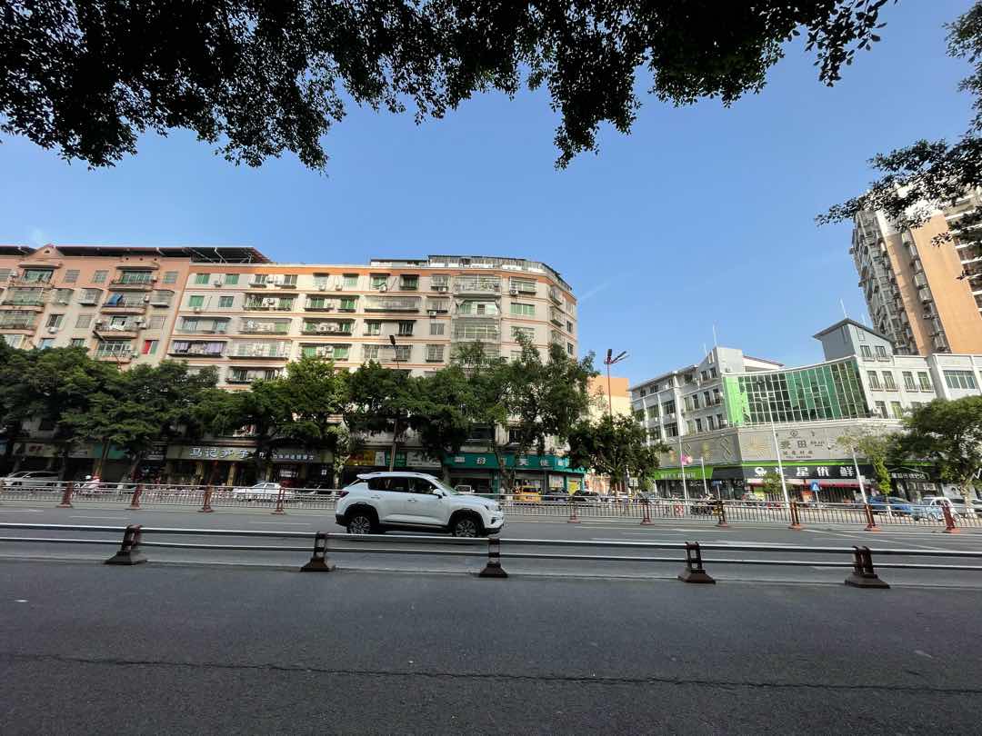五十米大街,五十米大街正街上,大门面急售4