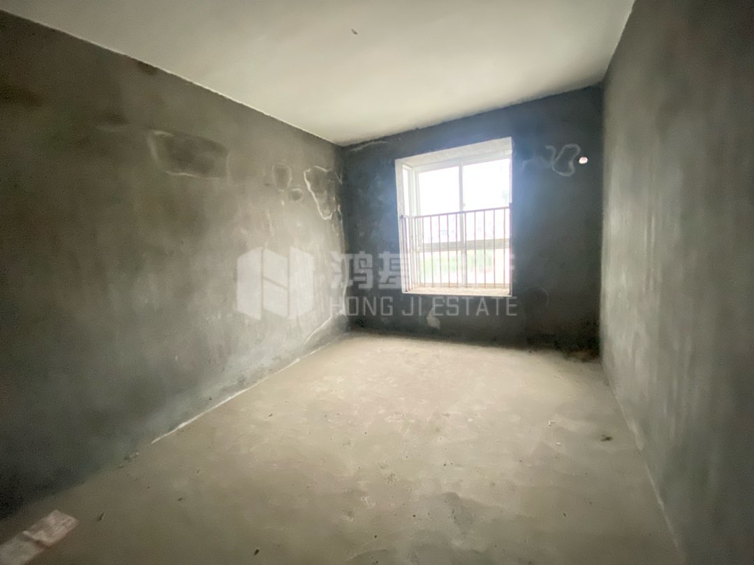 城市溪地,房东做生意急需资金周转,降价15??售,不可多得的房美价廉。5