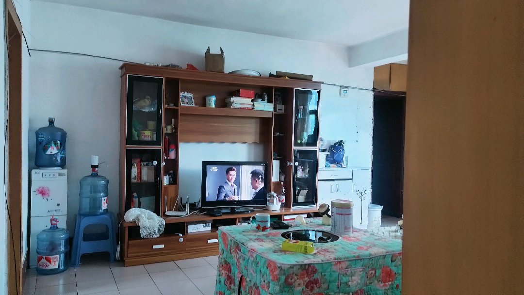 七十三菜场,七十三四小对面,四室一厅一卫9