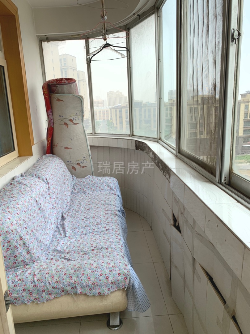 绿景苑,绿景苑4楼中装39万8