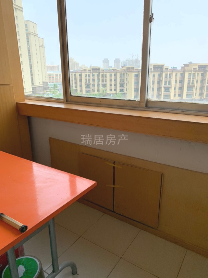 绿景苑,绿景苑4楼中装39万12