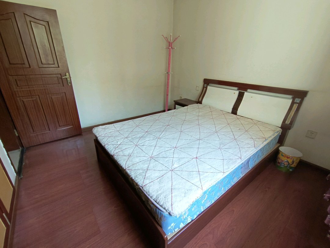 鑫苑小区,鑫苑市场大三室双卫住房出售7