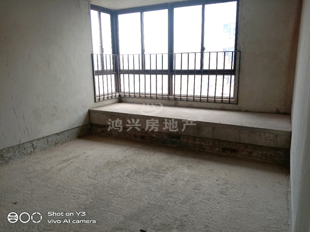 万盛永顺公馆,出售永顺公馆5房2厅2卫,合同125+27平赠送,90万6