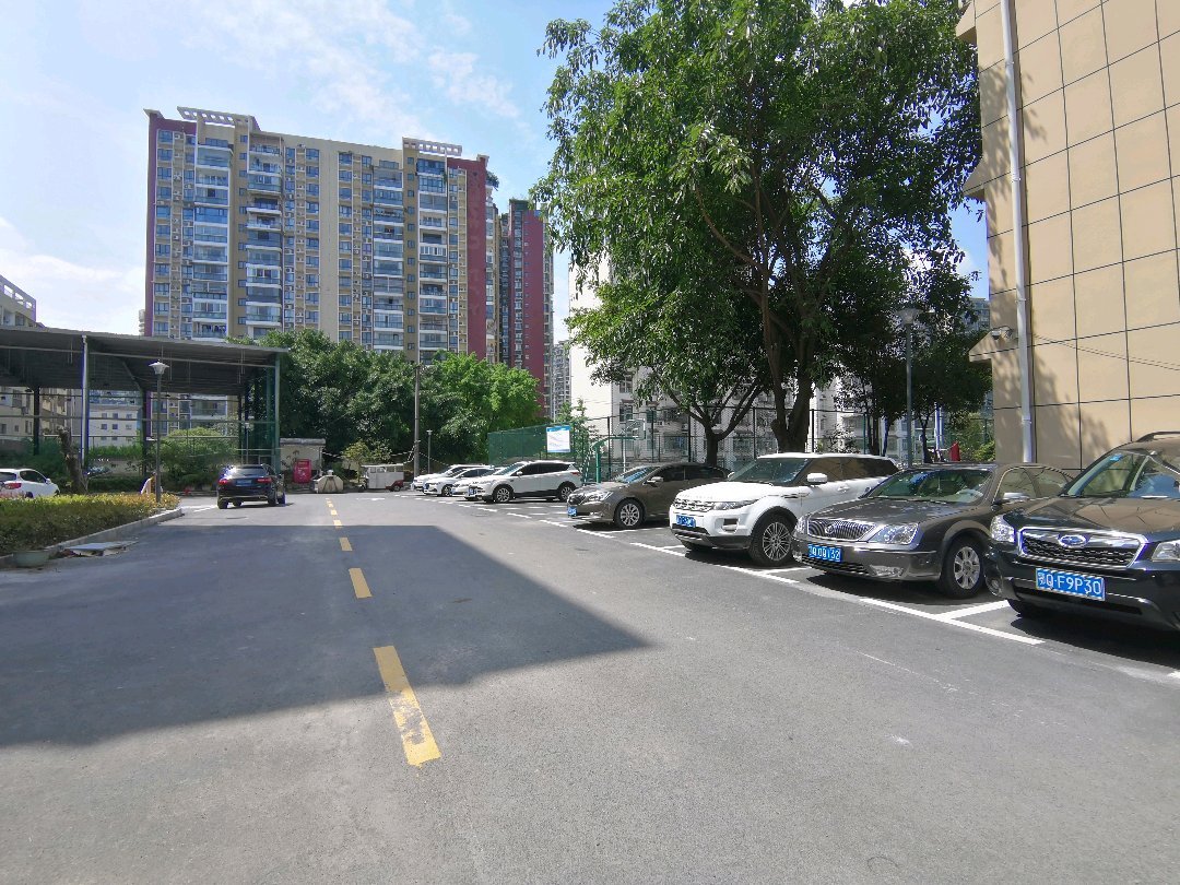 黄泥坝市公安局,施州大道 黄泥坝公安局宿舍 停车方便 三室两厅出售13