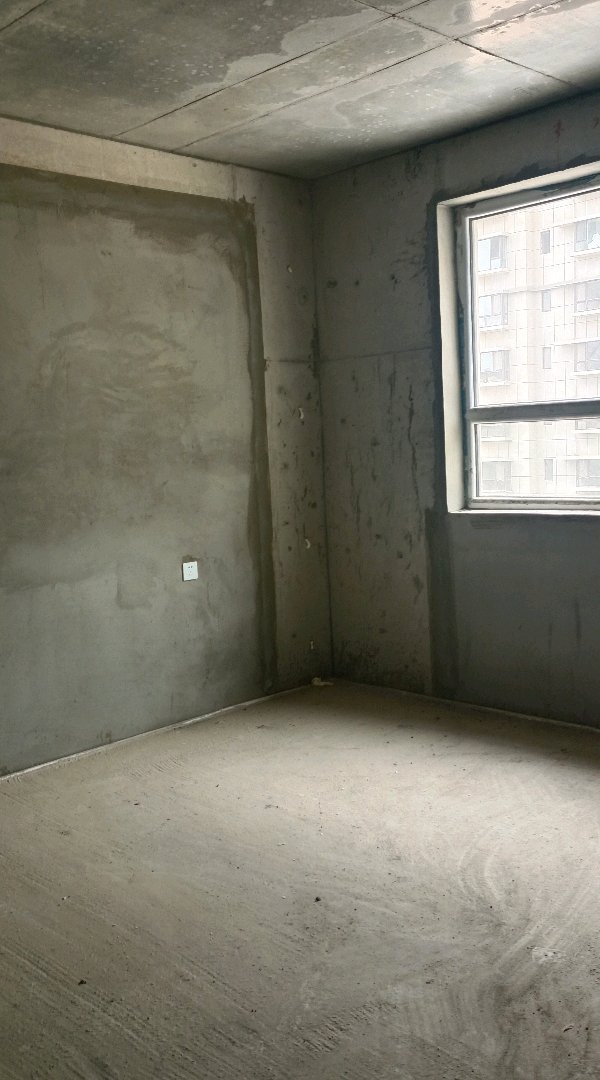 尚品嘉苑小区,尚品嘉苑,电梯三楼,130平方,三室两厅两卫,毛坯房6