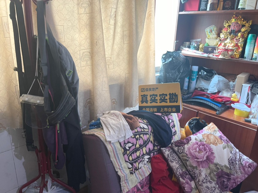 吉安小区,吉安小区简装两室两厅步梯中层8