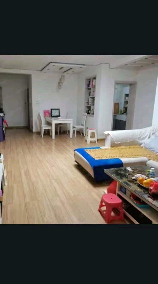 海情丽都,海情丽都好房出售!此房两证全!房主急售,价格可议!1