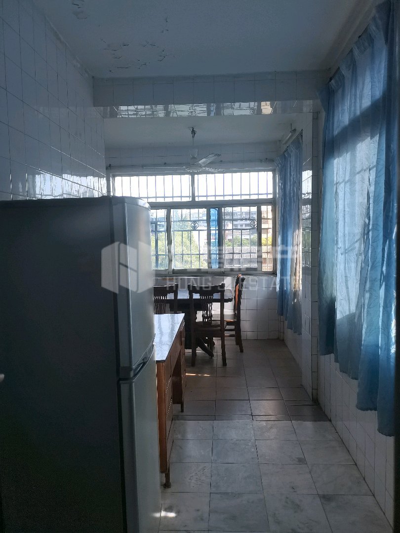 民德路,105㎡民德路紧邻地铁,公交便利9