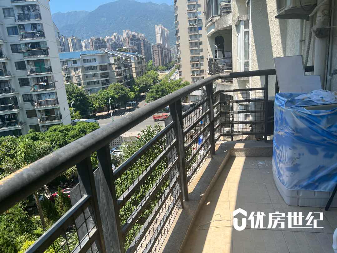 东湖豪门,东湖豪门 3-2-1-2 居家装修,电梯中层136万7