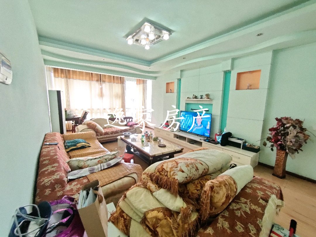 夹江银丰苑,银丰苑新华寓的房子 带楼顶 成色新1