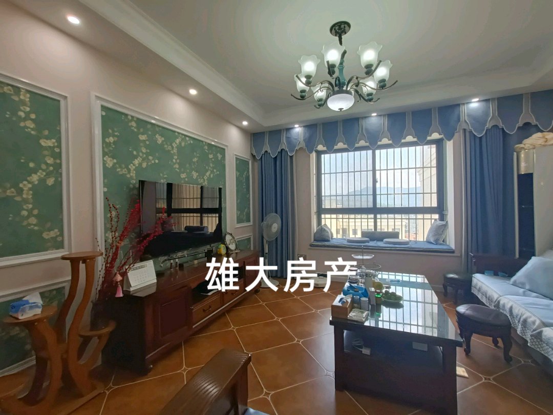 平湖半岛,平湖半岛三室两厅两卫,豪华装修,带家具家电采光好4