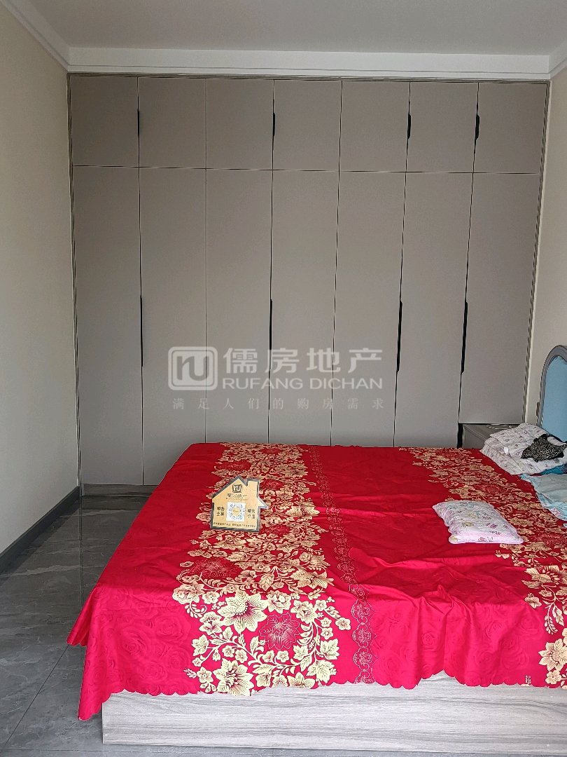 峰岩城市花园,城市花园好户型,精装修,可随时入住1